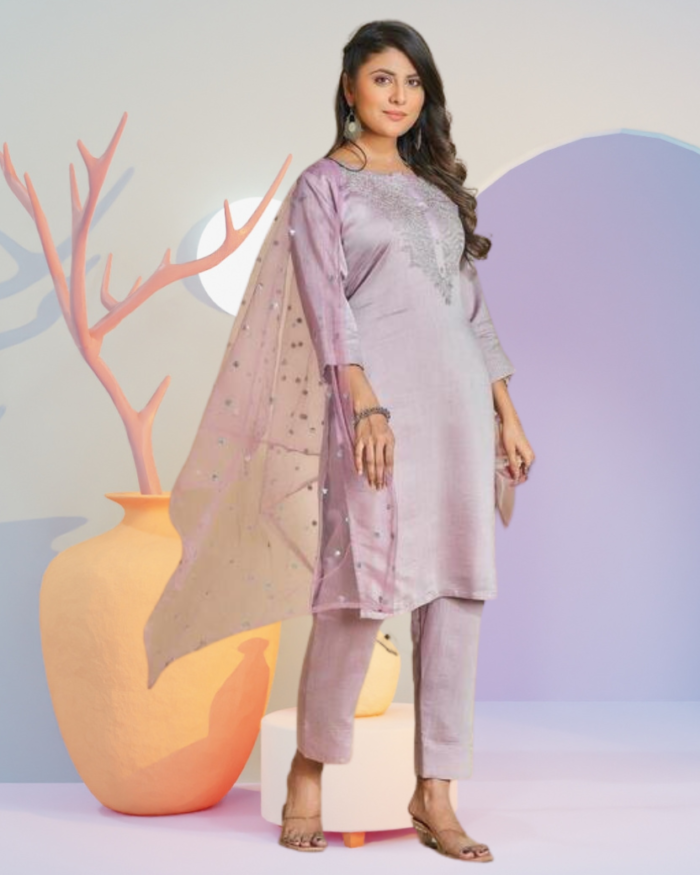 Chanderi Silk Pretty Women Kurti Set - Image 3